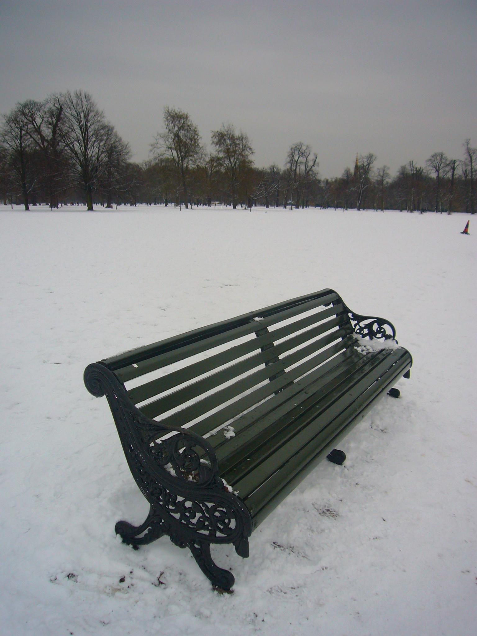 Hyde Park Bench in the Snow Hyde Park Bench in the Snow